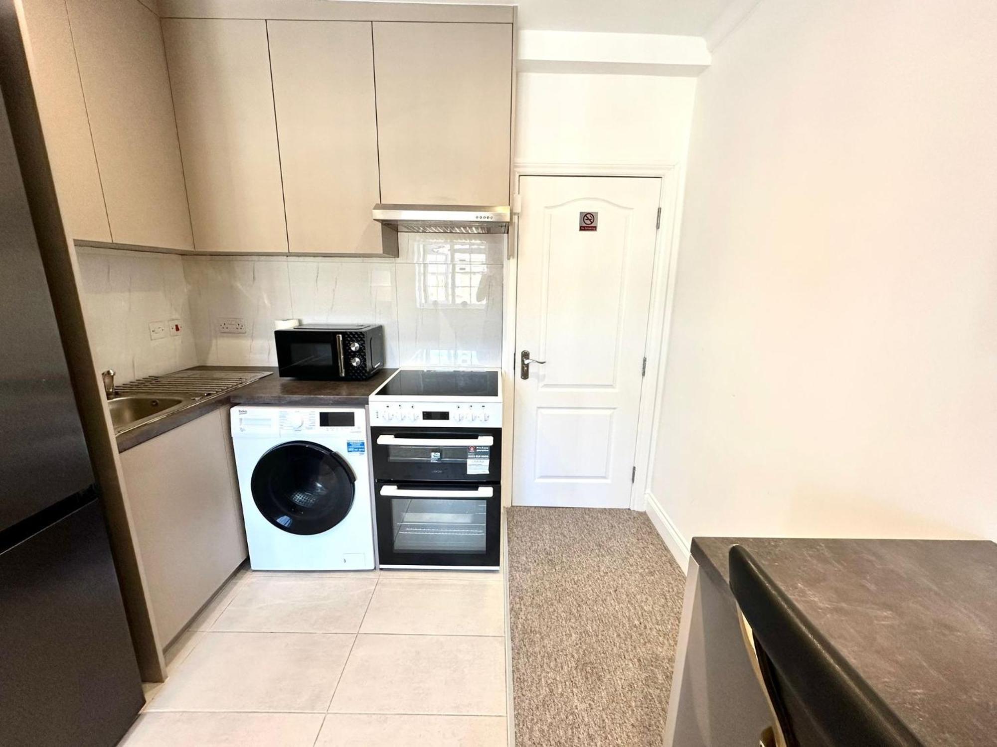 Spectacular Modern, Private Apartment,15 Mins To Central London Hendon Exterior photo